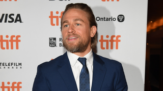 Charlie Hunnam to star in Apple adaptation of <i>Shantaram </i>